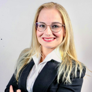 Dra. Bruna Oliveira | CRM 8432 | RQE 4965