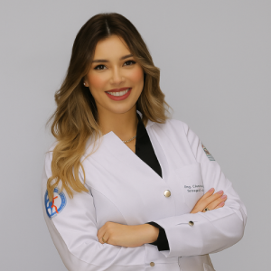 Dra. Clarisse Sales Gurgel de Azevedo | CRM 9561 | RQE 6293 | Diretora Técnica